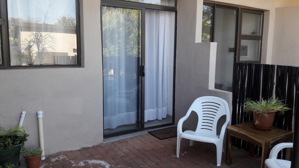 Self-Catering Studio, Unit 6 On Krupp Windhoek Exterior photo