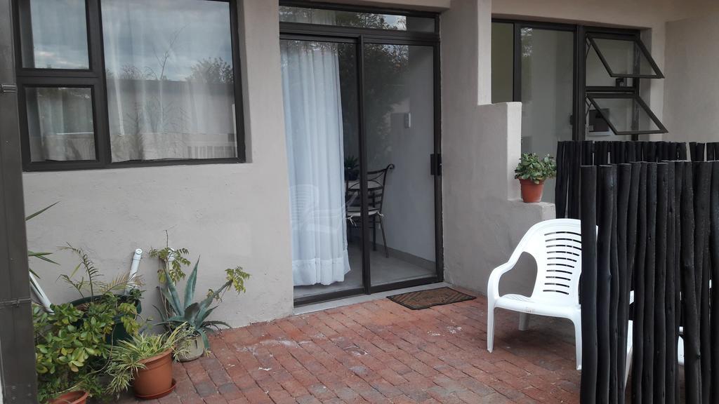 Self-Catering Studio, Unit 6 On Krupp Windhoek Exterior photo